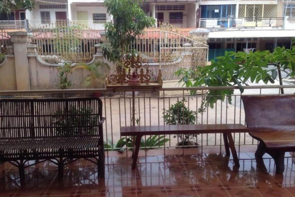 Ta Eng Guesthouse Kampot Luaran gambar